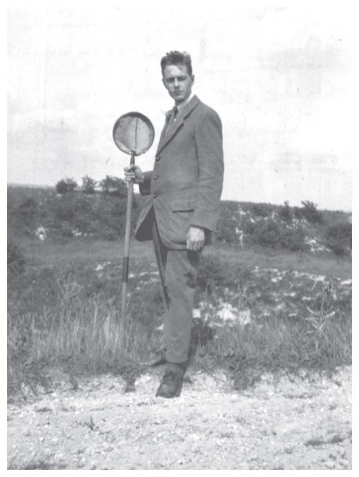 Hutchinson, shown here at age 17 collecting the froghopper Philaenus spumarius, published a study on the species the following year (in 1921). Hutchinson had begun describing species and publishing papers in scientific journals at age 15. <strong>Photograph courtesy of G. Evelyn Hutchinson Papers (MS 649). Manuscripts and Archives, Yale University Library.</strong>
